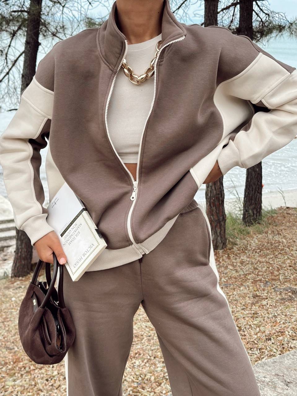 Women's tracksuit