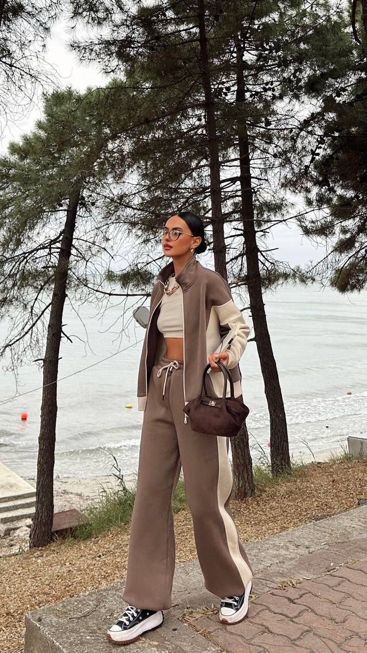 Women's tracksuit